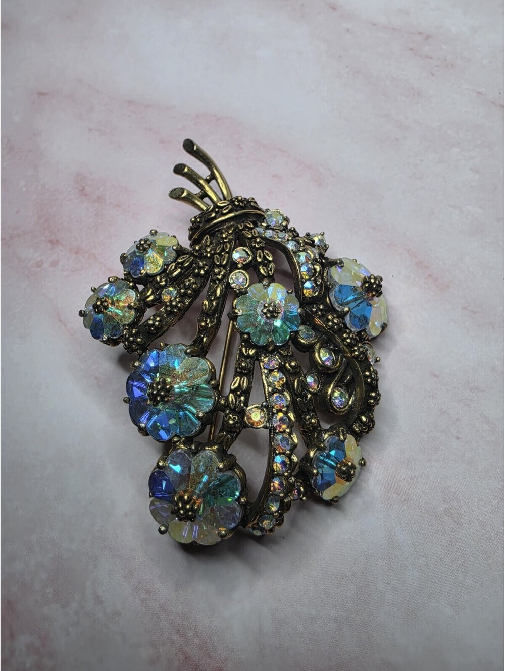 Vtg Flower Bouquet Blue Green Aurora Borealis Rhinestone Gold Tone Brooch Pin